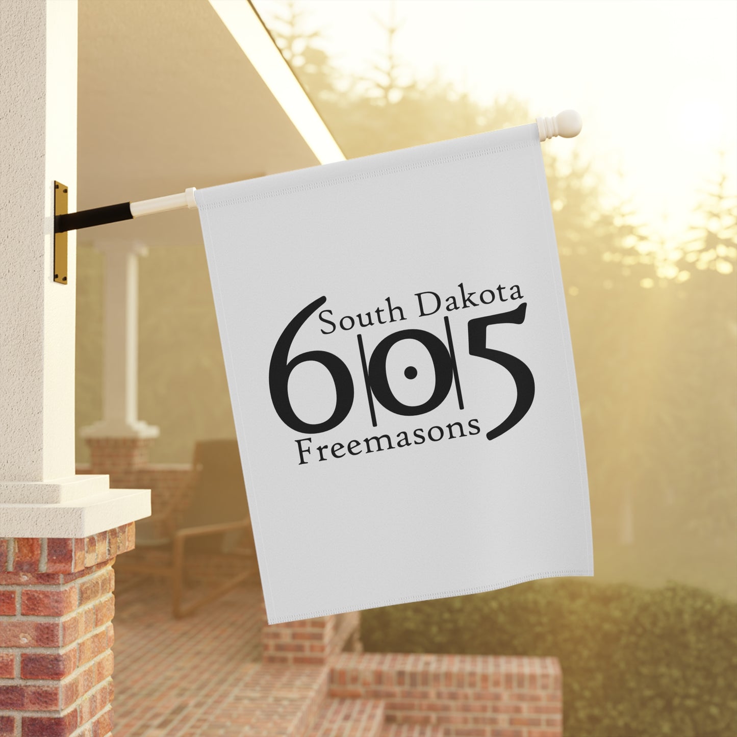 605 Freemason Garden & House Banner