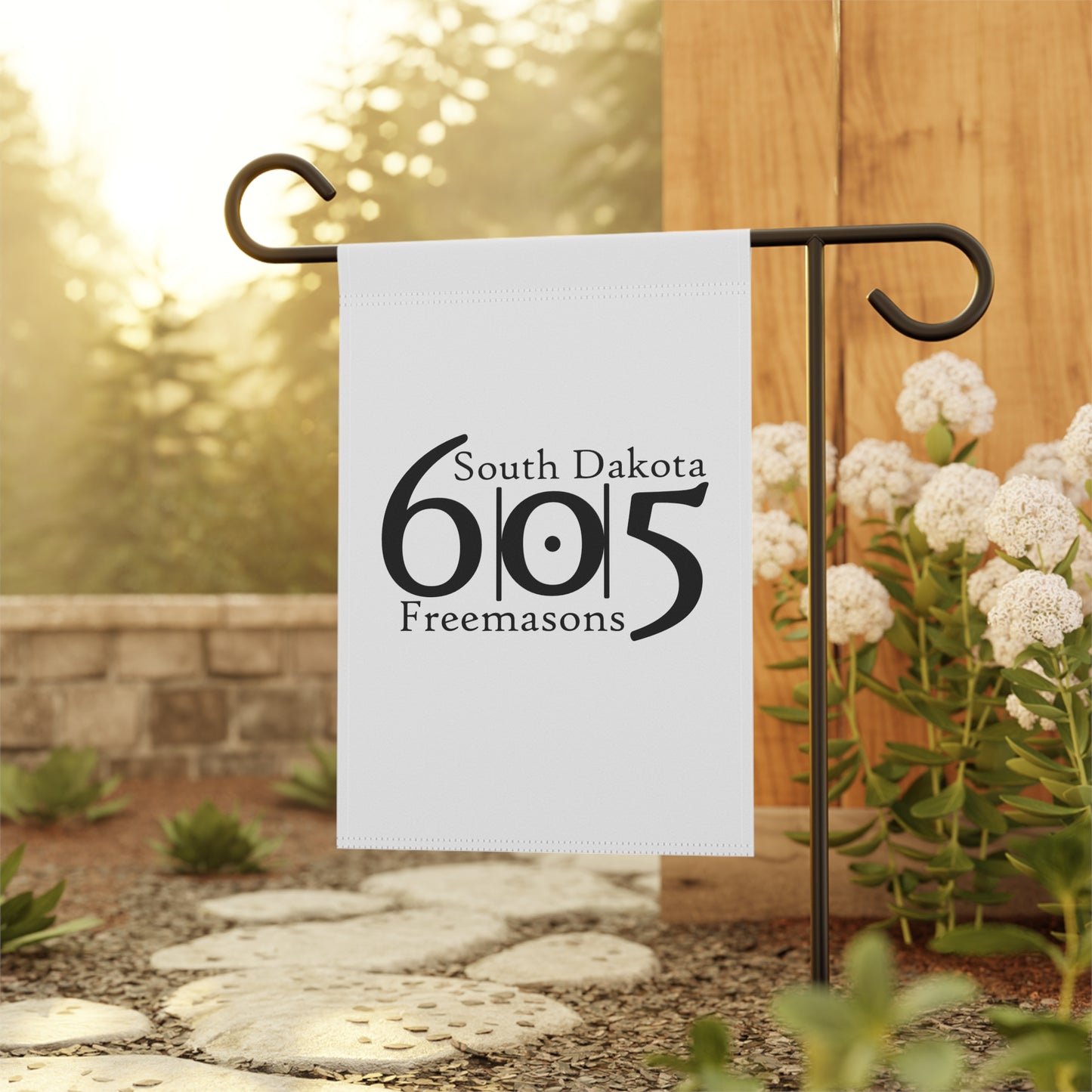 605 Freemason Garden & House Banner