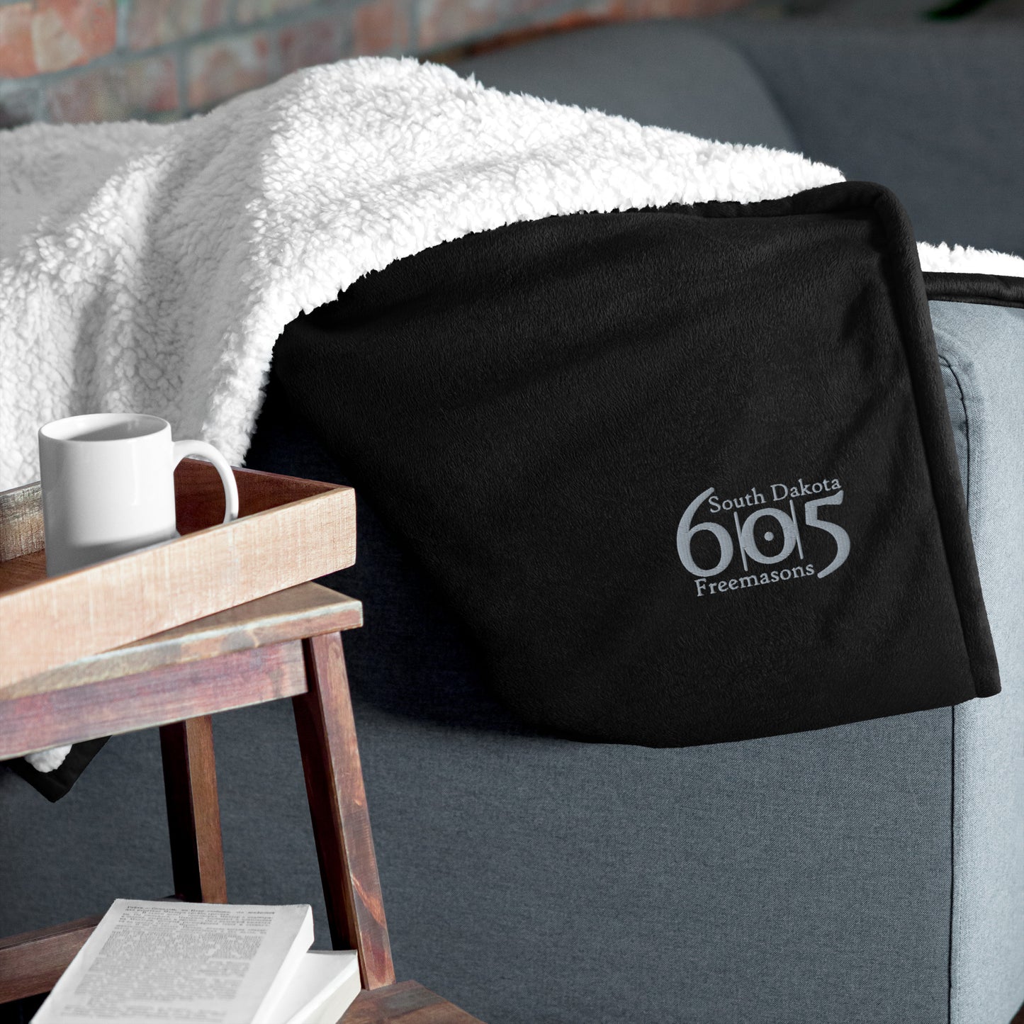 605 sherpa blanket